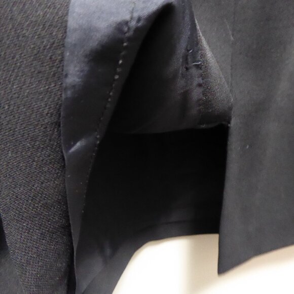 Vintage RENA ROWAN Classic Skirt Made in Canada - Picture 8 of 8